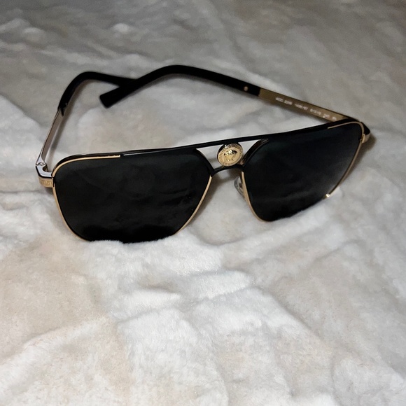 Versace Sunglasses - Picture 1 of 4